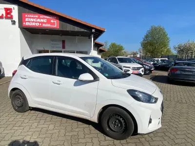 Brugt Hyundai i10 Trend 67 HK (49 kW) 2023 Hvid Hatchback