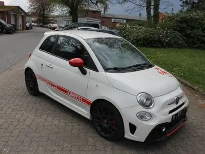 Gebraucht Abarth 595 Pista 160 PS (117 kW) 2018 Weiß Kleinwagen