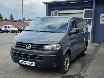 Gebraucht VW Transporter 102 PS (75 kW) 2014 Silber (pure grey / pure grey) Van
