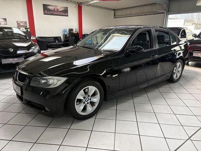 Gebraucht BMW 320 Sport Line 163 PS (119 kW) 2007 Schwarz Limousine