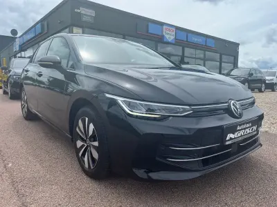 Gebraucht VW Golf VIII Edition 150 PS (110 kW) 2025 Schwarz Limousine