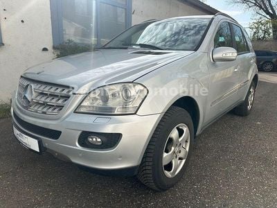 Second-hand Mercedes ML320 224 CP (164 kW) 2006 Argintiu SUV