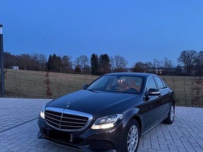 Braun Gebraucht 2014 Mercedes C200 Limousine | 18.900 € (Fairer Preis)