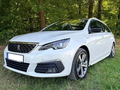 Gebraucht Peugeot 308 Allure GT-Line 131 PS (96 kW) 2018 Weiß Kombi