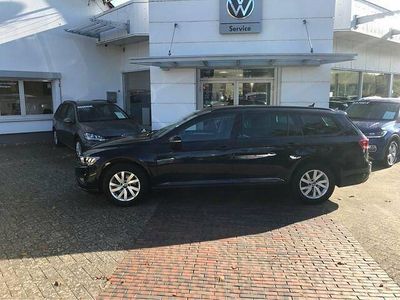 Gebraucht VW Passat Conceptline 150 PS (110 kW) 2022 Schwarz Kombi