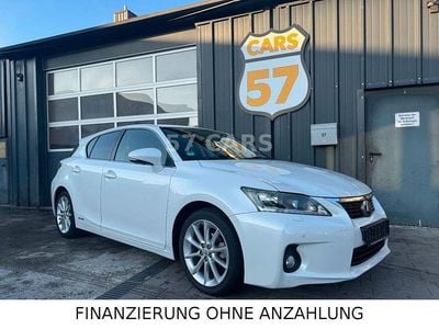 Weiß Gebraucht 2011 Lexus CT200h Kleinwagen | 13.900 € (Fairer Preis)