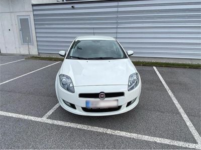 Gebraucht Fiat Bravo 120 PS (88 kW) 2011 Weiß Kleinwagen