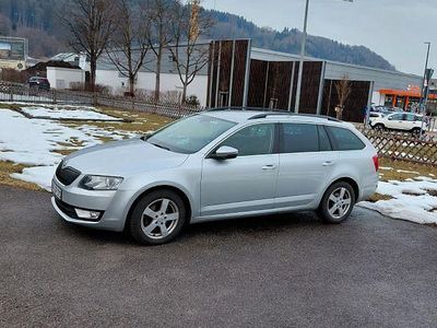 Silber Gebraucht 2015 Skoda Octavia Kombi | 7.500 € (Superpreis)