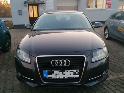 Gebraucht Audi A3 Attraction 125 PS (91 kW) 2011 Lavagrau perleffekt Limousine