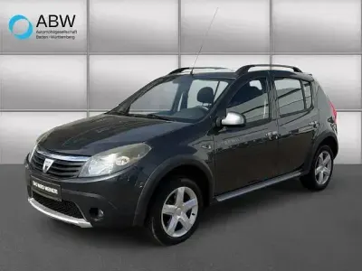 Gebraucht Dacia Sandero Stepway 88 PS (64 kW) 2011 Grau Limousine