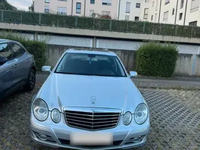 Gebraucht Mercedes E320 Avantgarde 224 PS (164 kW) 2008 Silber Limousine