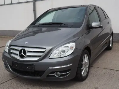 Używany Mercedes B200