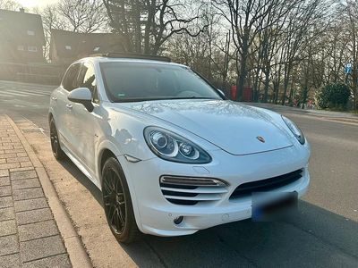 Gebraucht Porsche Cayenne Sport 245 PS (180 kW) 2012 Weiß SUV
