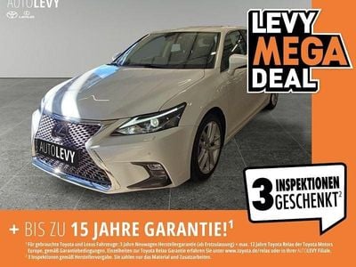 Lexus CT200h