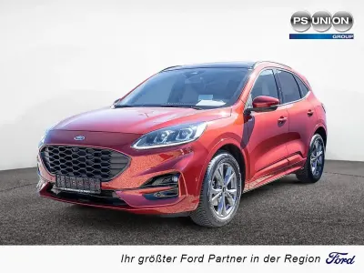 Gebraucht Ford Kuga ST-Line 120 PS (88 kW) 2023 Rot / lucid rot SUV