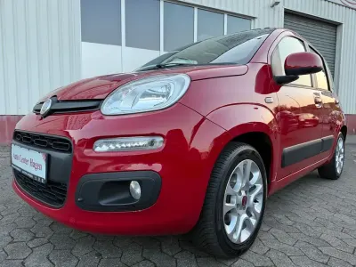 Gebraucht Fiat Panda Lounge 69 PS (50 kW) 2012 Rot Kleinwagen