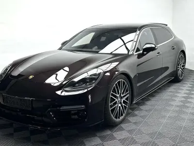 Gebraucht Porsche Panamera Turbo S Sport Turismo 630 PS (463 kW) 2023 Violett Kleinwagen