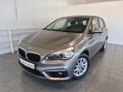 Gebraucht BMW 218 Active Tourer 136 PS (100 kW) 2014 Silber Van / Kleinbus