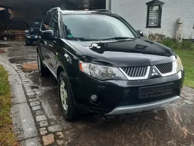 Begagnad Mitsubishi Outlander Intense 156 HK (114 kW) 2007 Svart SUV