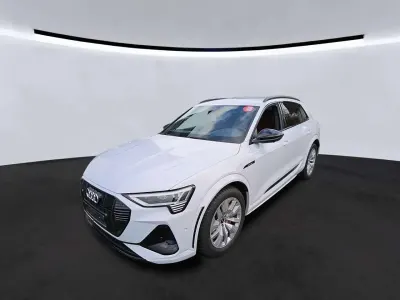 Usata Audi e-tron Ambiente 369 kW (503 CV) 2022 Bianco SUV