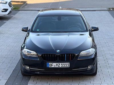 Gebraucht BMW 530 Sport Line 245 PS (180 kW) 2010 Schwarz Limousine