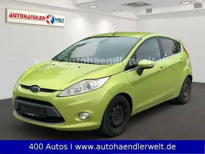 Gebraucht Ford Fiesta Titanium 82 PS (60 kW) 2009 Grün Kleinwagen
