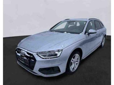 Używany Audi A4 Advanced 204 KM (150 kW) 2022 Srebrny Kombi