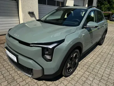 Neu Kia Stonic Comfort 101 PS (74 kW) 2026 (a2g) adventurous green s SUV