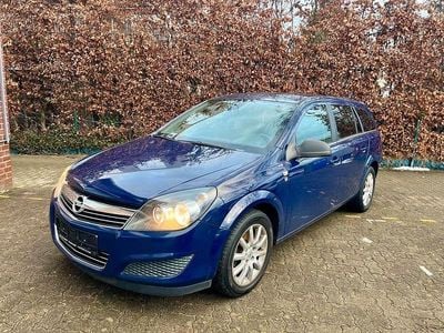 Usata Opel Astra Edition 110 CV (80 kW) 2010 Berlina