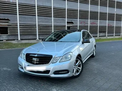 Usata Mercedes E350 256 CV (188 kW) 2011 Grigio Berlina