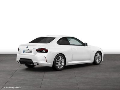Gebraucht BMW 220 M Sport 184 PS (135 kW) 2025 Weiß Coupé