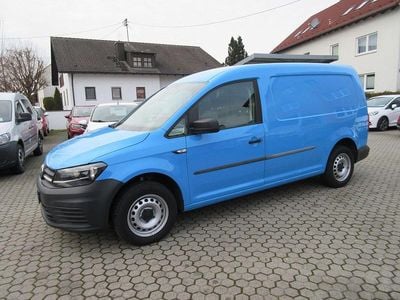 Usata VW Caddy Maxi 102 CV (75 kW) 2020 Blu Monovolume