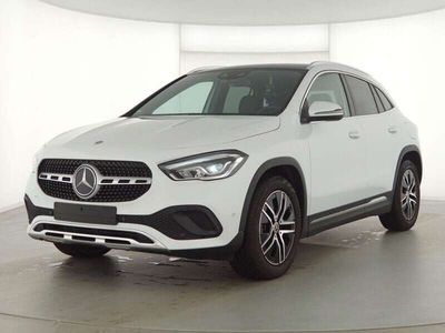 Mercedes GLA220