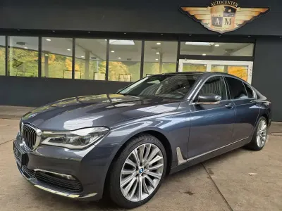Gebraucht BMW 740L 320 PS (235 kW) 2016 Arktikgrau Limousine