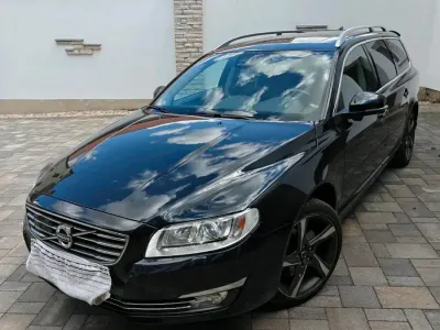 Gebraucht Volvo V70 Inscription 215 PS (158 kW) 2014 Schwarz Kombi
