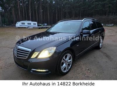 Blau Gebraucht 2010 Mercedes E200 Kombi | 4.990 € (Etwas zu teuer)