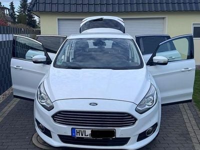 Second-hand Ford S-MAX Titanium 180 CP (132 kW) 2016 Alb Monovolum