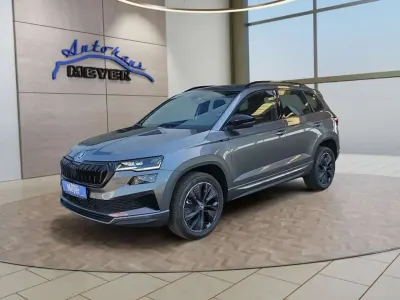 Neu Skoda Karoq SportLine 150 PS (110 kW) 2026 Graphite grau SUV