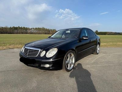 Gebraucht Mercedes E280 Avantgarde 190 PS (139 kW) 2008 Schwarz Limousine