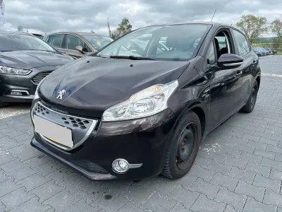 Gebraucht Peugeot 208 Active 68 PS (50 kW) 2012 Braun Kleinwagen