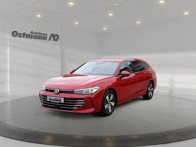 Rot Gebraucht 2025 VW Passat Elegance Kombi | 35.870 € (Guter Preis)