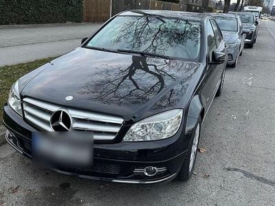 Gebraucht Mercedes C180 Avantgarde 156 PS (114 kW) 2010 Schwarz Limousine