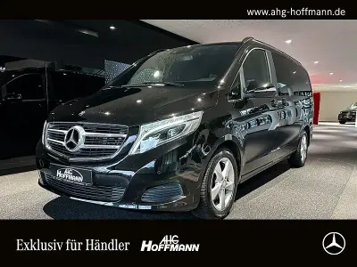 Używany Mercedes V220 163 KM (119 kW) 2014 Czarny Minivan