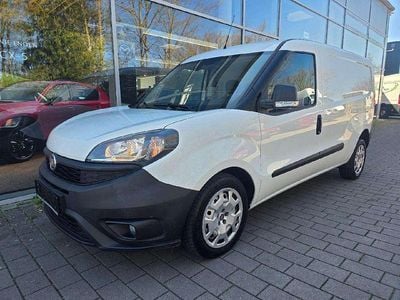 Usata Fiat Doblò 105 CV (77 kW) 2021 Bianco Monovolume