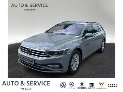 C2 mondsteingrau Gebraucht 2023 VW Passat Business Kombi | 37.990 €