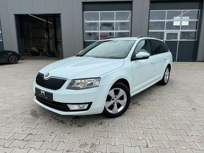 gebraucht Skoda Octavia Combi Style 1.HAND SCHECKHEFT PDC NAVI