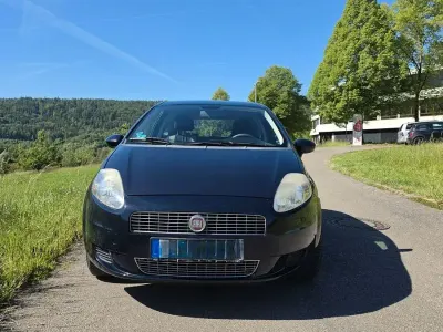Gebraucht Fiat Grande Punto Active 77 PS (56 kW) 2009 Blau Kleinwagen
