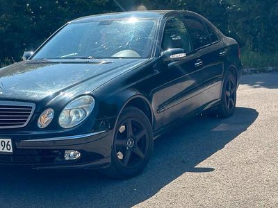 Mercedes E220