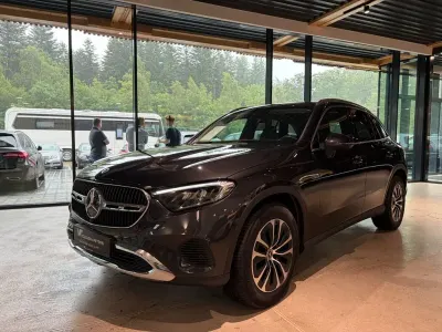 Gebraucht Mercedes GLC220 197 PS (144 kW) 2025 Grau SUV