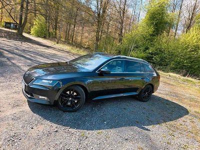 Usata Skoda Superb LAURIN & KLEMENT 272 CV (200 kW) 2019 Nero Station wagon